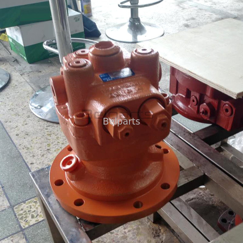 Phụ tùng máy xúc 4404045 Swing Motor Assy Hitachi Ex50 Động cơ thủy lực Swing