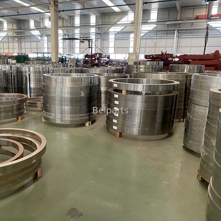 ZX135 Slewing Bearing for Hitach Excavator Spare Parts 17080867 Slew Ring Swing Circle