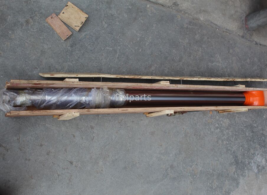 Xi lanh gầu thủy lực EX200-5 cho phụ tùng máy xúc Hitachi 667502 chất lượng cao hậu mãi